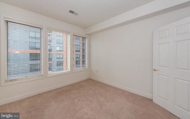 Building Photo - 10205 Wincopin Cir