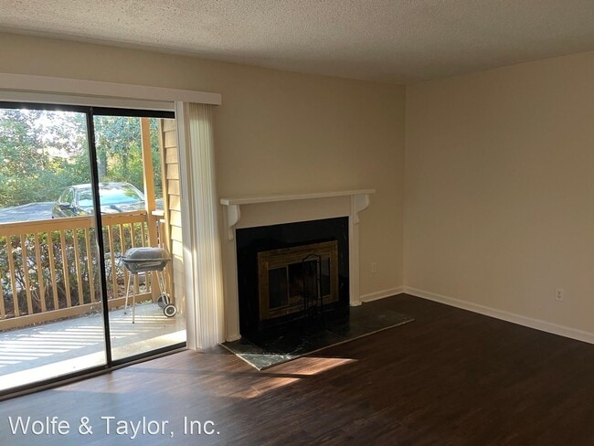 Building Photo - 2 br, 2 bath House - 207 Wedell Street  3E