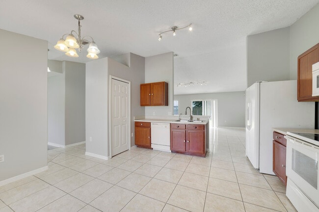 Photo - 266 Chadworth Dr House
