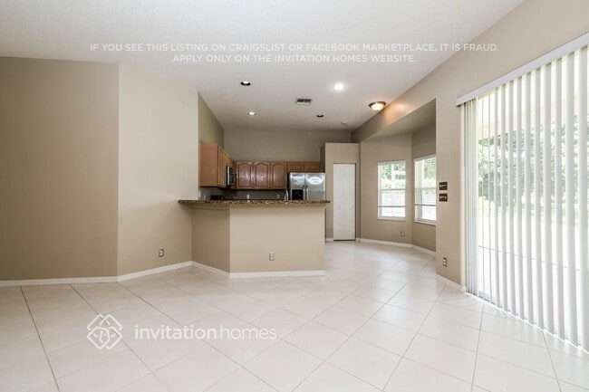 Building Photo - 3746 Old Lighthouse Cir