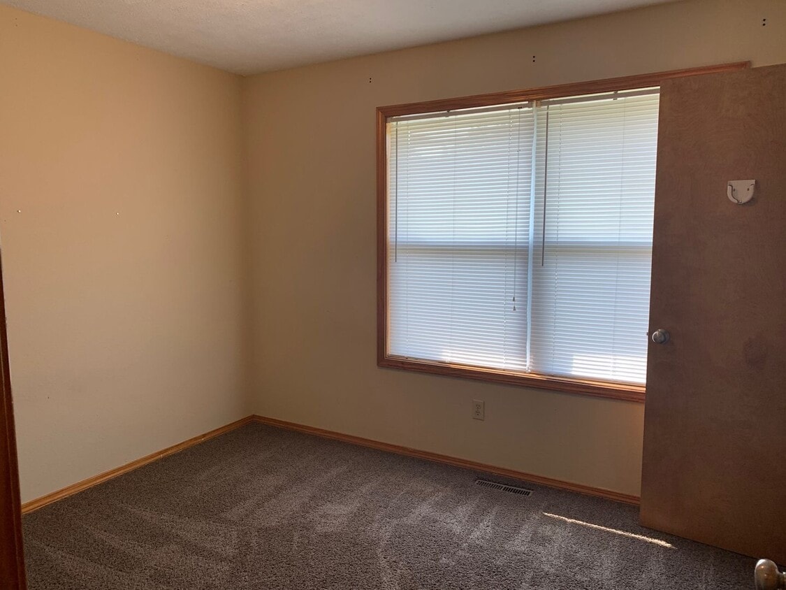 Primary Photo - 3 Bed 2 Bath house for rent!!