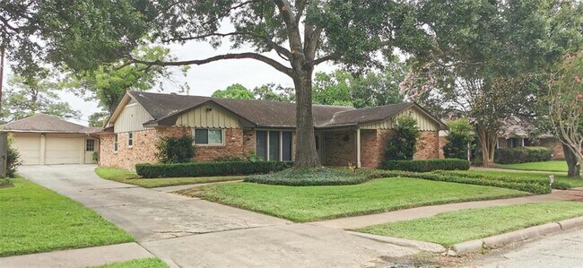 Foto del edificio - 5054 Yarwell Dr