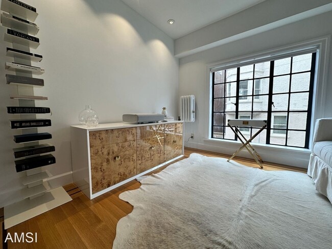 Building Photo - 1 br, 1 bath House - 1725 Jones Street #A