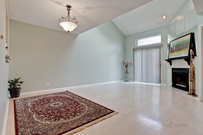 Building Photo - 1283 Ranchview Ct