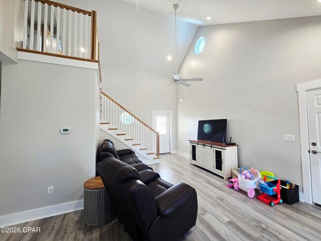 Foto del edificio - 143 Shallow Reed Dr