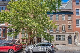 Building Photo - 1833 Spruce St