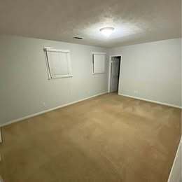 Foto del edificio - 709 Brooks Rd