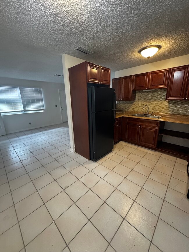 Building Photo - 4239 Empire Way