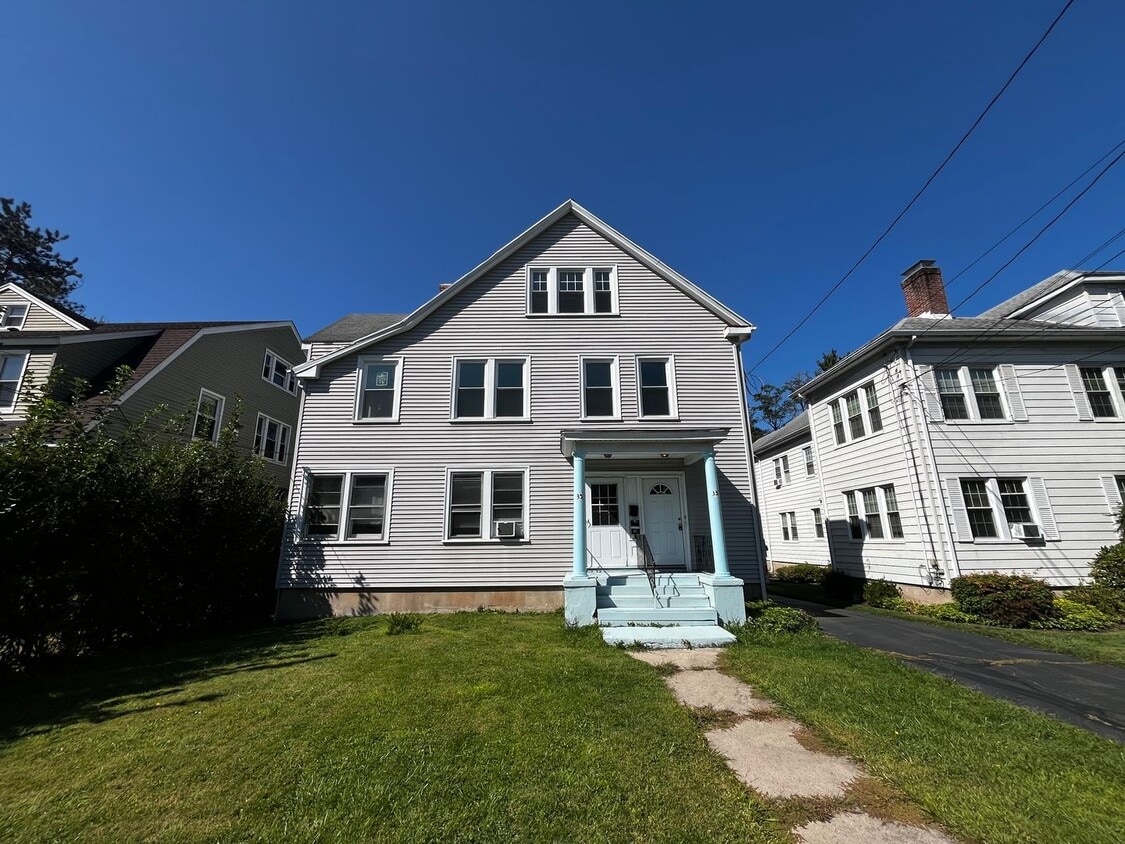 1st Floor Apartment in Ideal West Hartford... - 1st Floor Apartment in Ideal West Hartford...