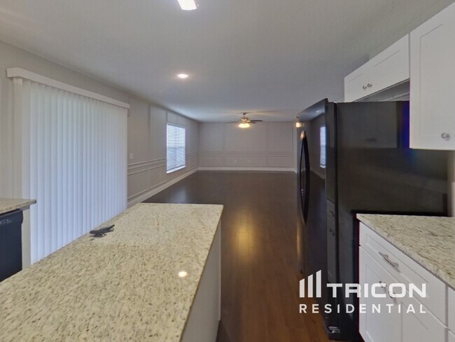 Building Photo - 1730 Sunset Ridge Drive Mascotte FL