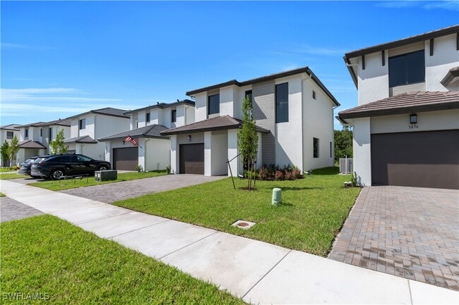 Foto del edificio - 5832 Agostino Way