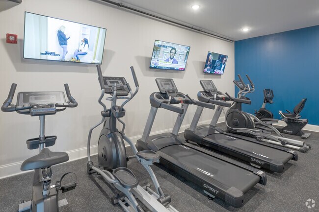 Gimnasio - Huntington Exchange Providence