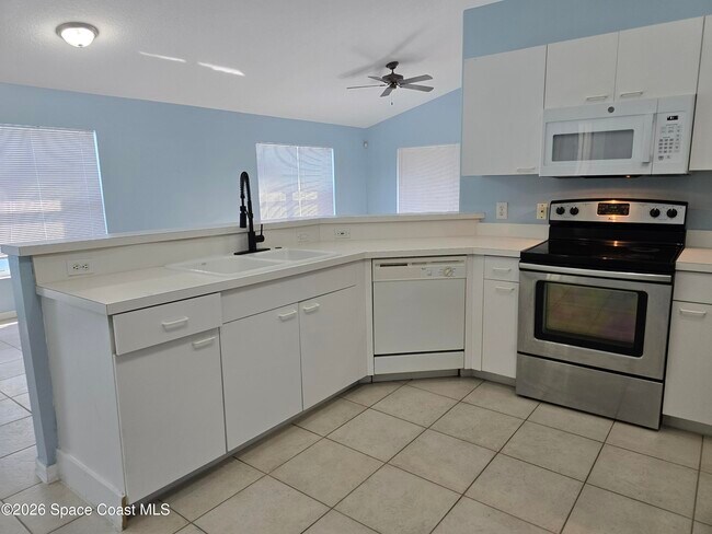 Foto del edificio - 481 10th Pl