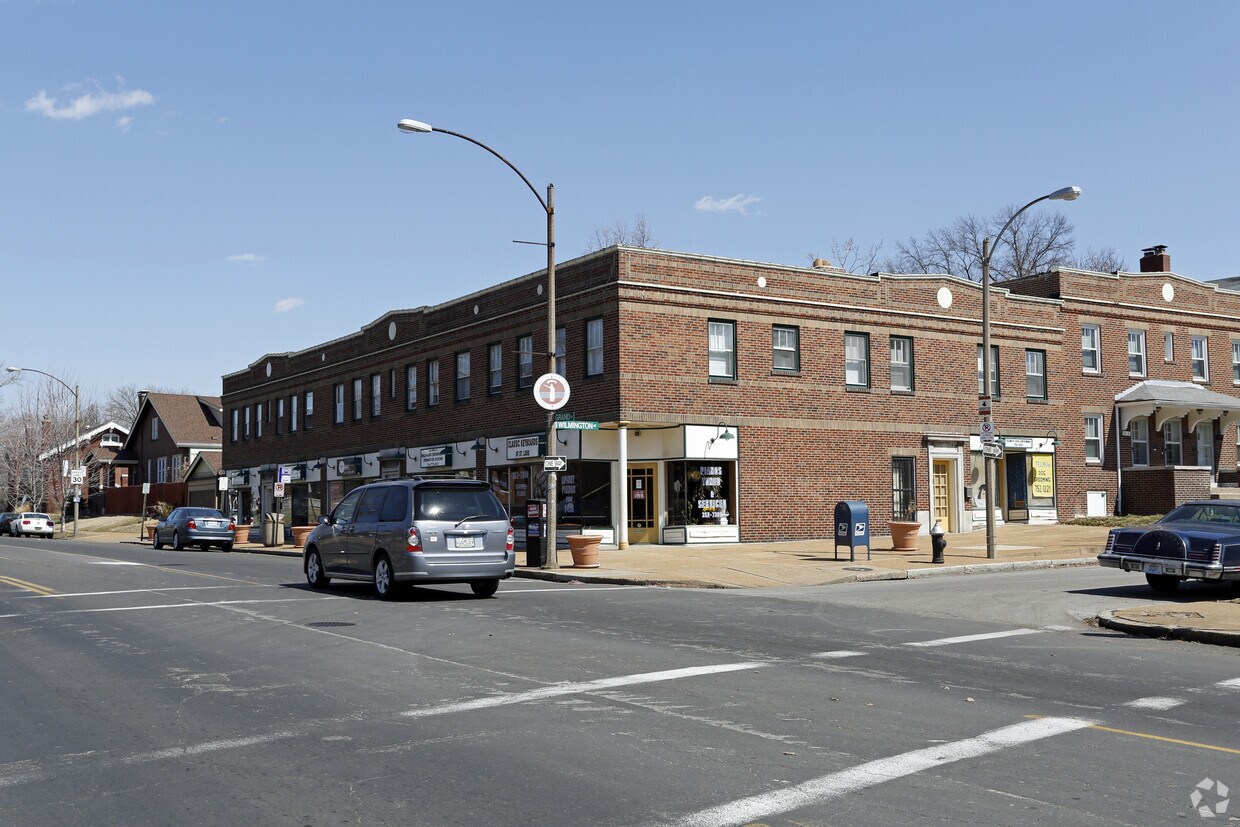 Primary Photo - 5812-5824 S Grand Blvd