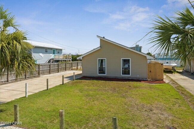 Foto del edificio - 7001 Sunset Ave