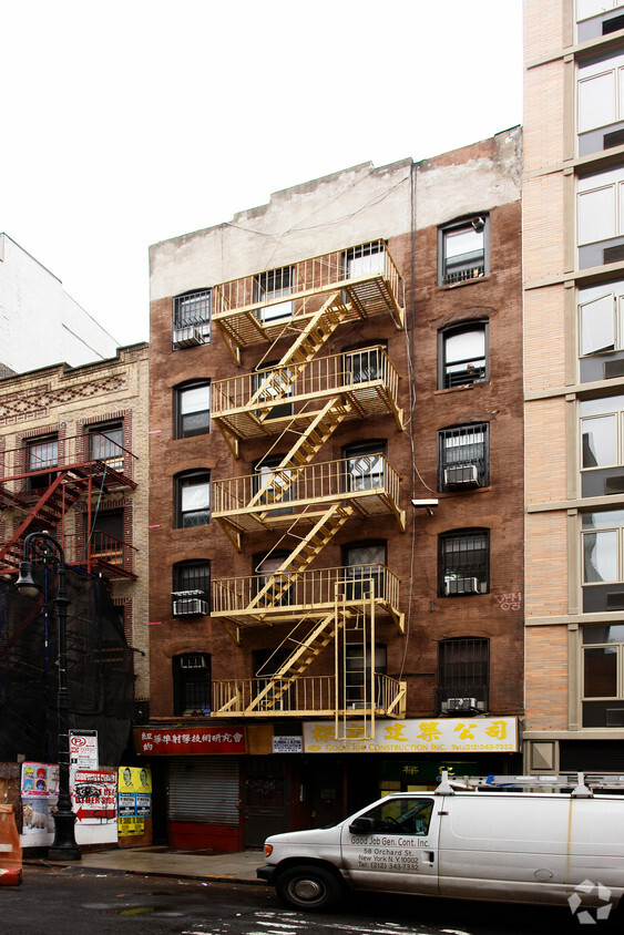 Building Photo - 58 Orchard St