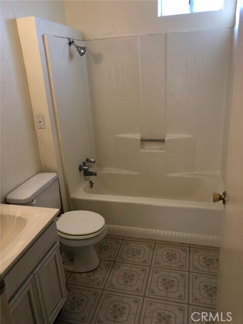 Foto del edificio - 5397 Chia Ave