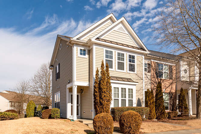 Foto principal - 6603 Clarksburg Pl