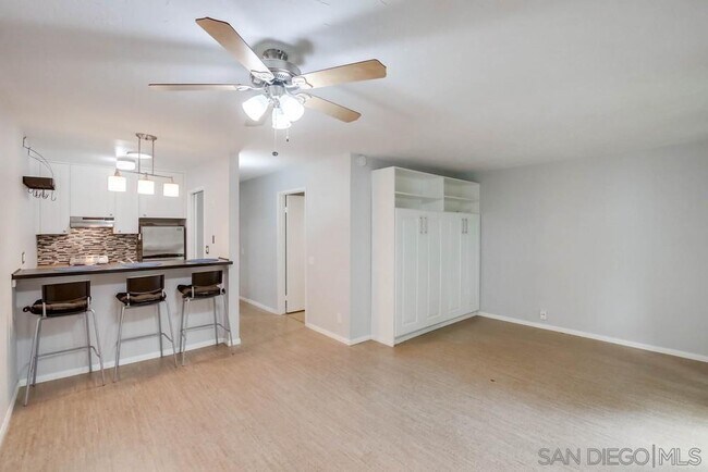 Foto del edificio - 6202 Friars Rd