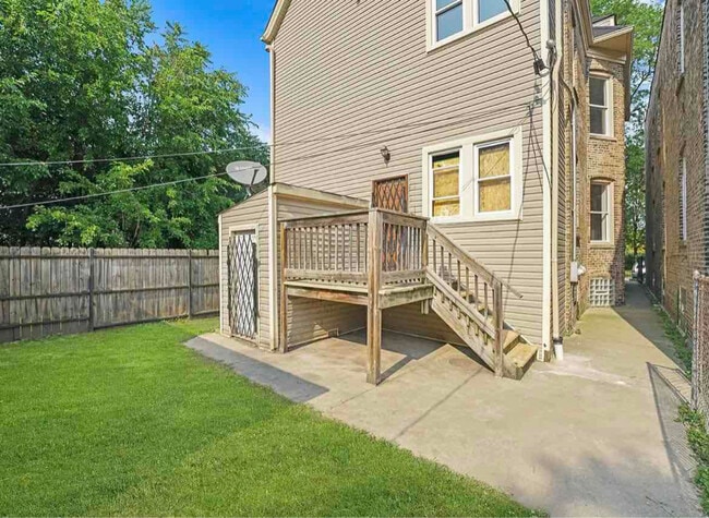 Foto del edificio - 6430 S Green St