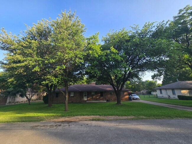 Foto del edificio - 106 Jefferson Ave