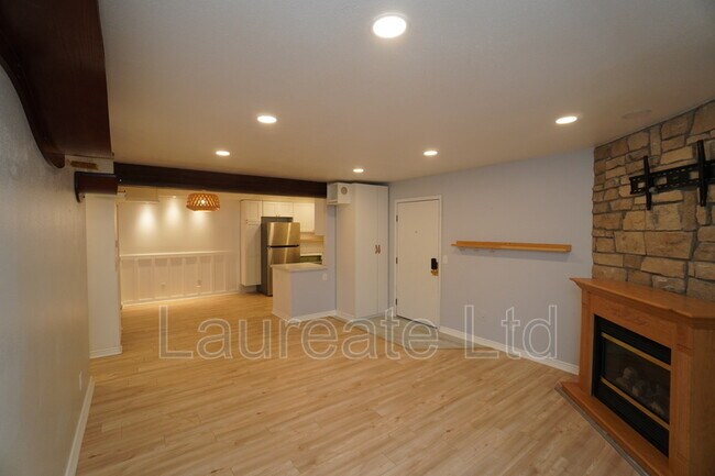 Building Photo - 431 Wright St