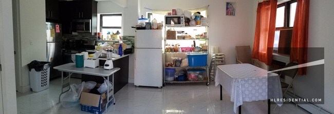 Foto del edificio - 5426 82nd St