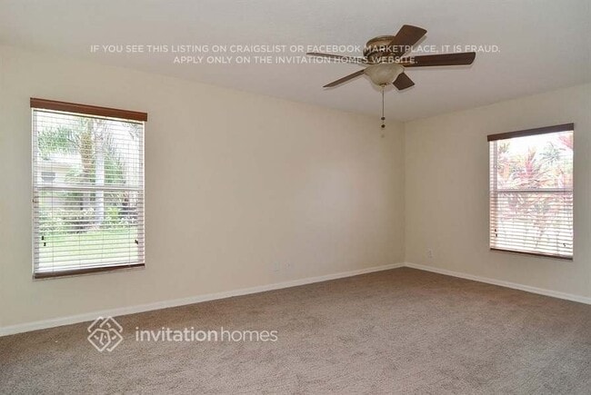 Building Photo - 2321 SW Kent Cir
