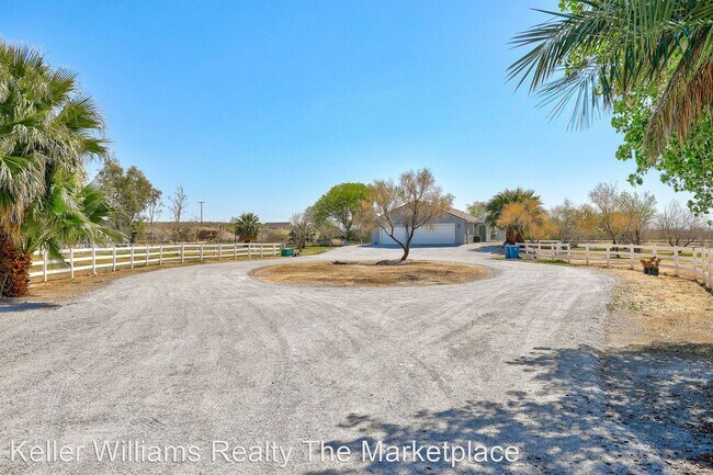 Foto del edificio - 3 br, 2 bath House - 4185 Nevada 168