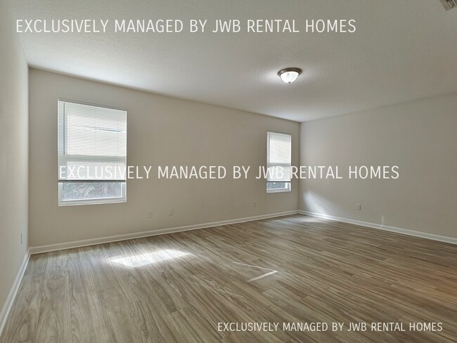 Building Photo - 5300 Manfields Pl