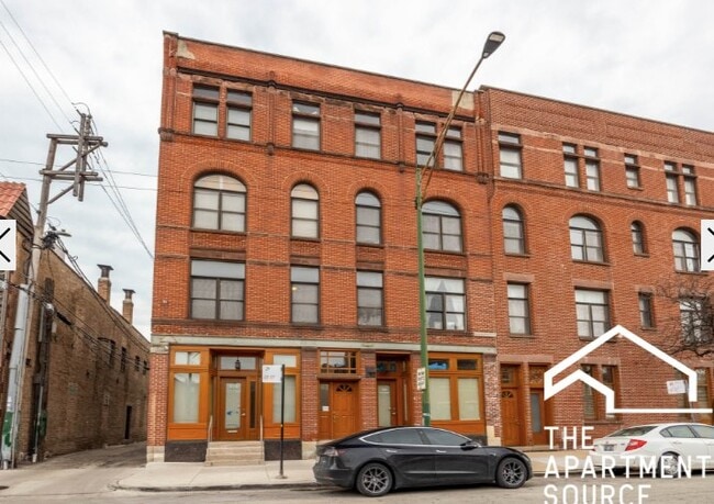 Photo - 509 N Racine Ave Apartment