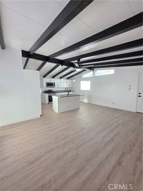 Foto del edificio - 11632 Herrick Ave