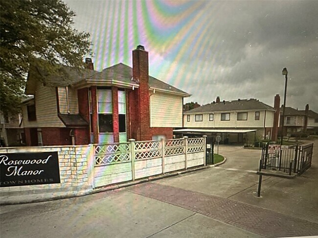 Foto del edificio - 13620 Rosewood St