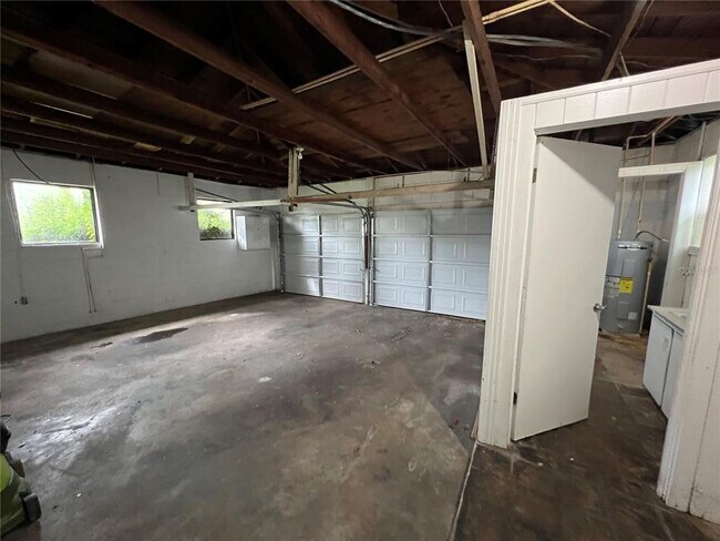 Building Photo - 290 W Ocala St