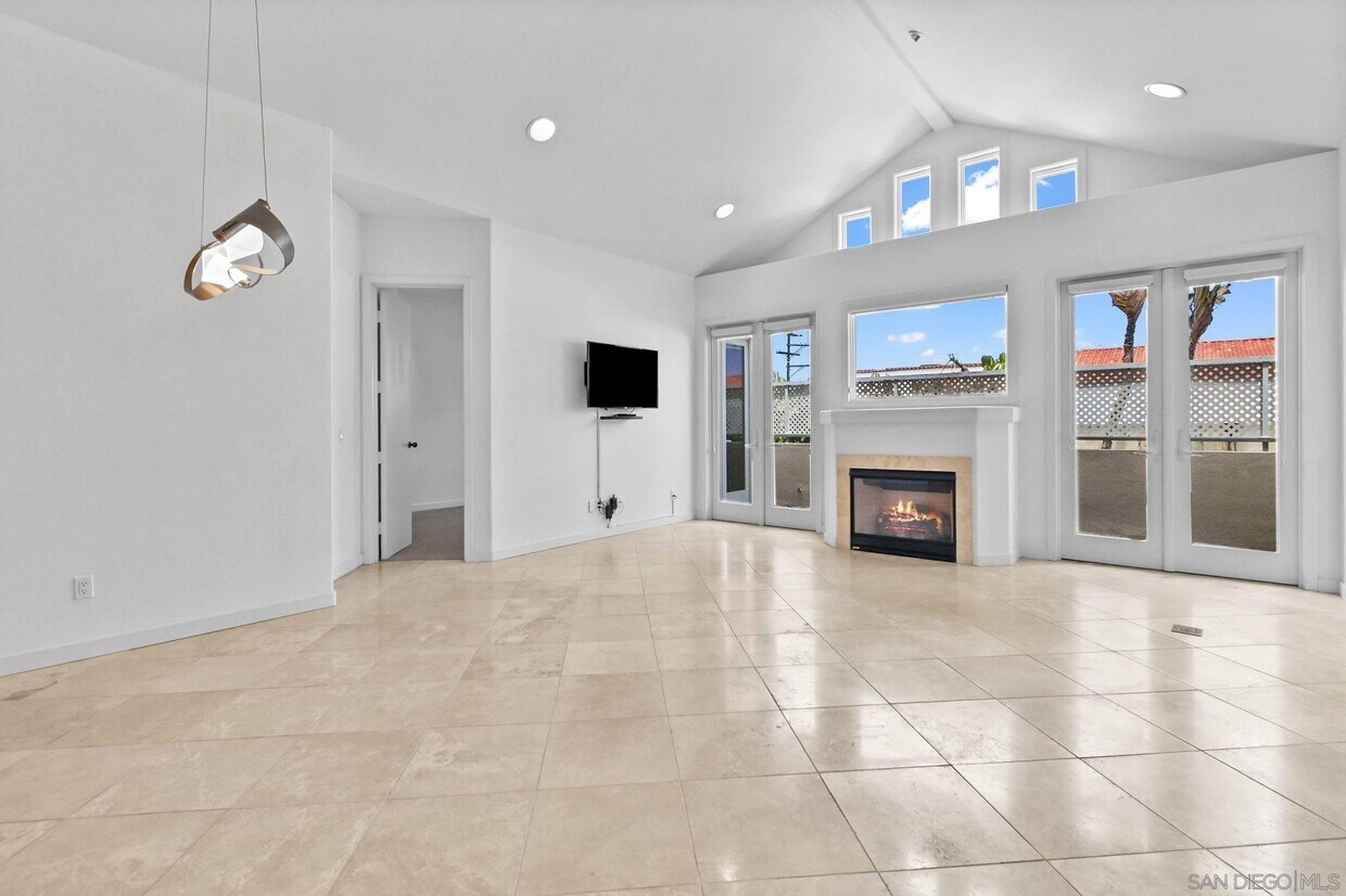Foto principal - 7622 Herschel Ave