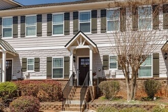 Building Photo - 264 Center Park Ln
