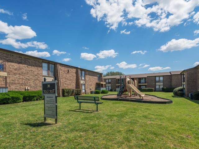 Foto del edificio - 8500 N Harwood Rd