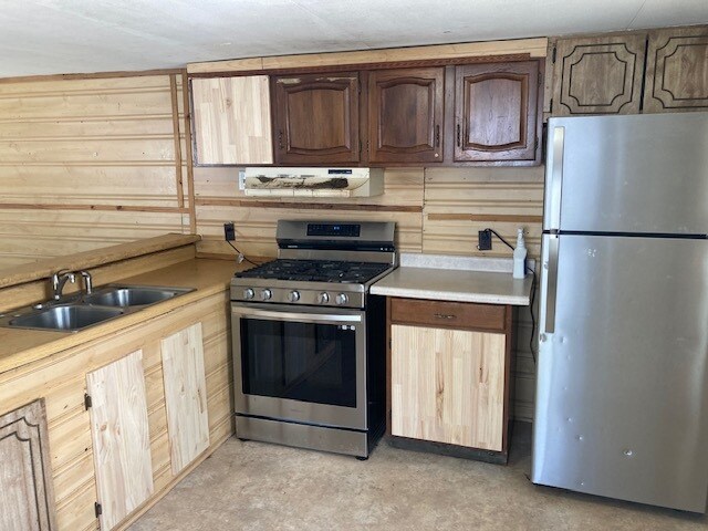 Foto del edificio - 2500 W 24th St