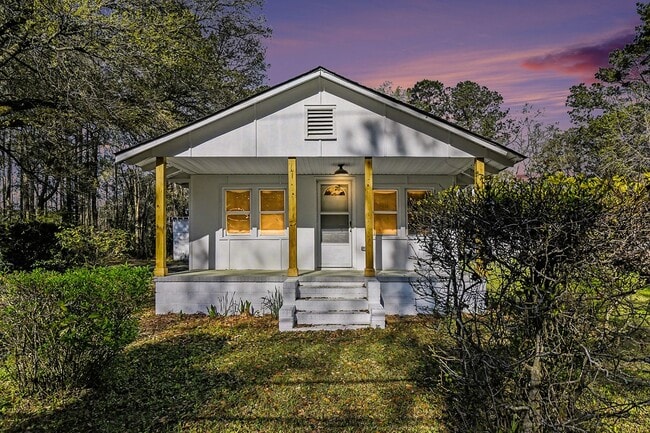 Building Photo - 510 Parsons Rd