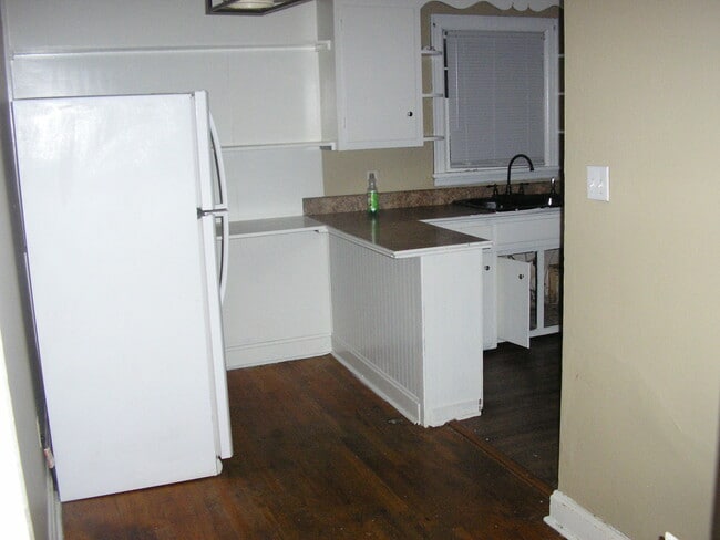 Building Photo - 1540 Virginia Dr