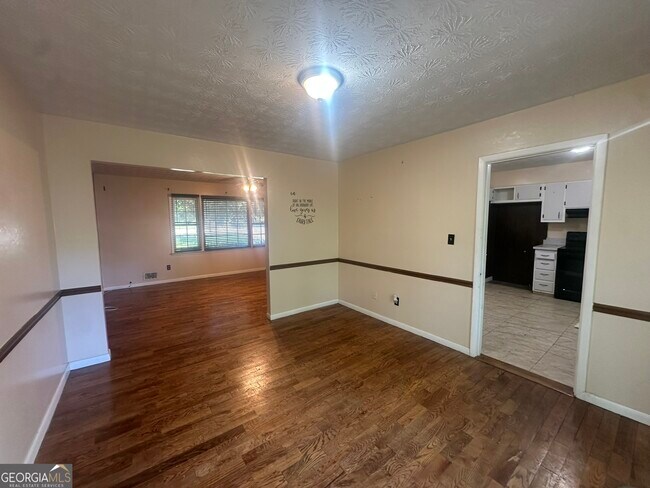 Foto del edificio - 6859 Mystic Ln