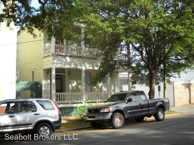 Primary Photo - 1006 Barnard St