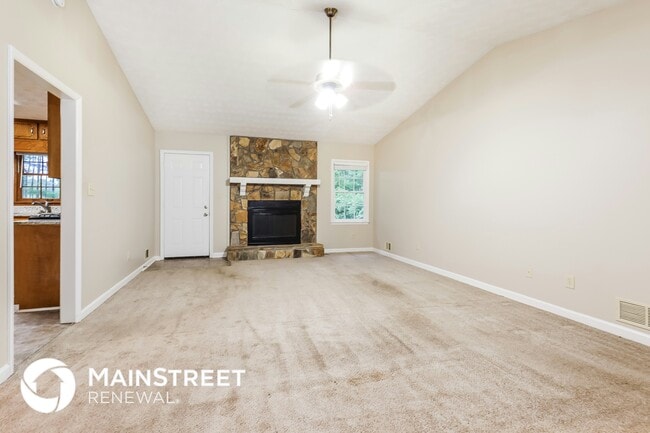 Foto del edificio - 145 Cowan Dr