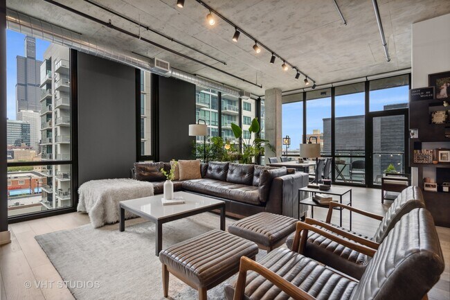 Foto del edificio - 111 S Peoria St
