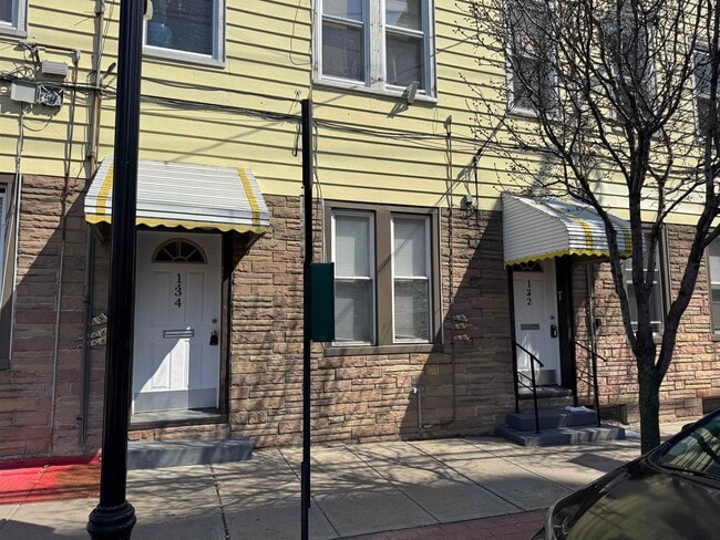 Foto del edificio - 132 43rd St