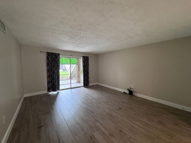 Foto del edificio - Great Location 2 Bedroom and 2 Baths
