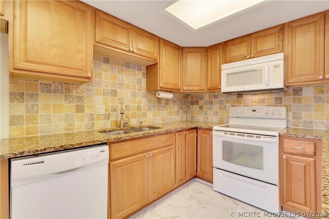 Foto del edificio - 3836 Jefferson St