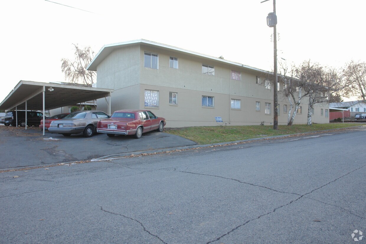 Building Photo - 4004 W Walnut St