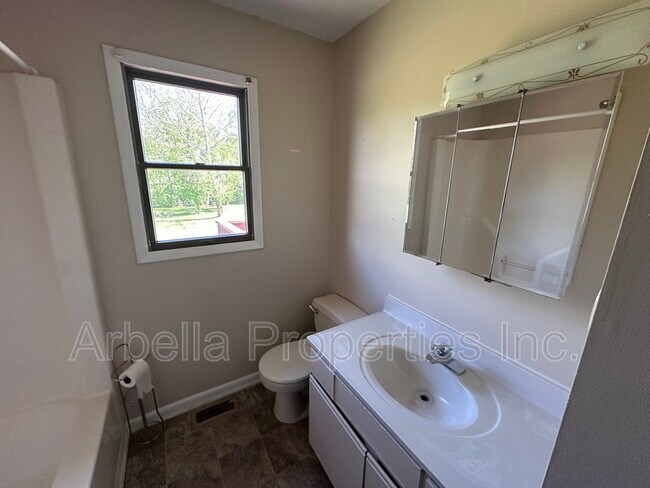 Foto del edificio - 923 Kendrick Creek Rd