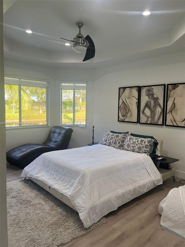 Foto del edificio - 19353 SW 60th Ct